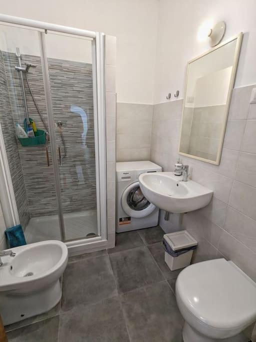 Syrakahost Intero Appartamento Rome Extérieur photo